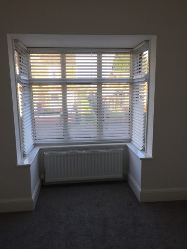 Lounge. Stainforth, Doncaster.